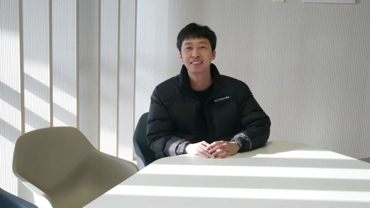 打破世界纪录！发表Nature！南京大学硬核博士生，成果入选中国半导体十大进展！