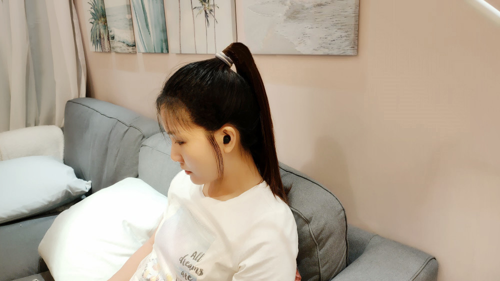 身材小巧 音质出众：JEET Air2真无线蓝牙耳机体验