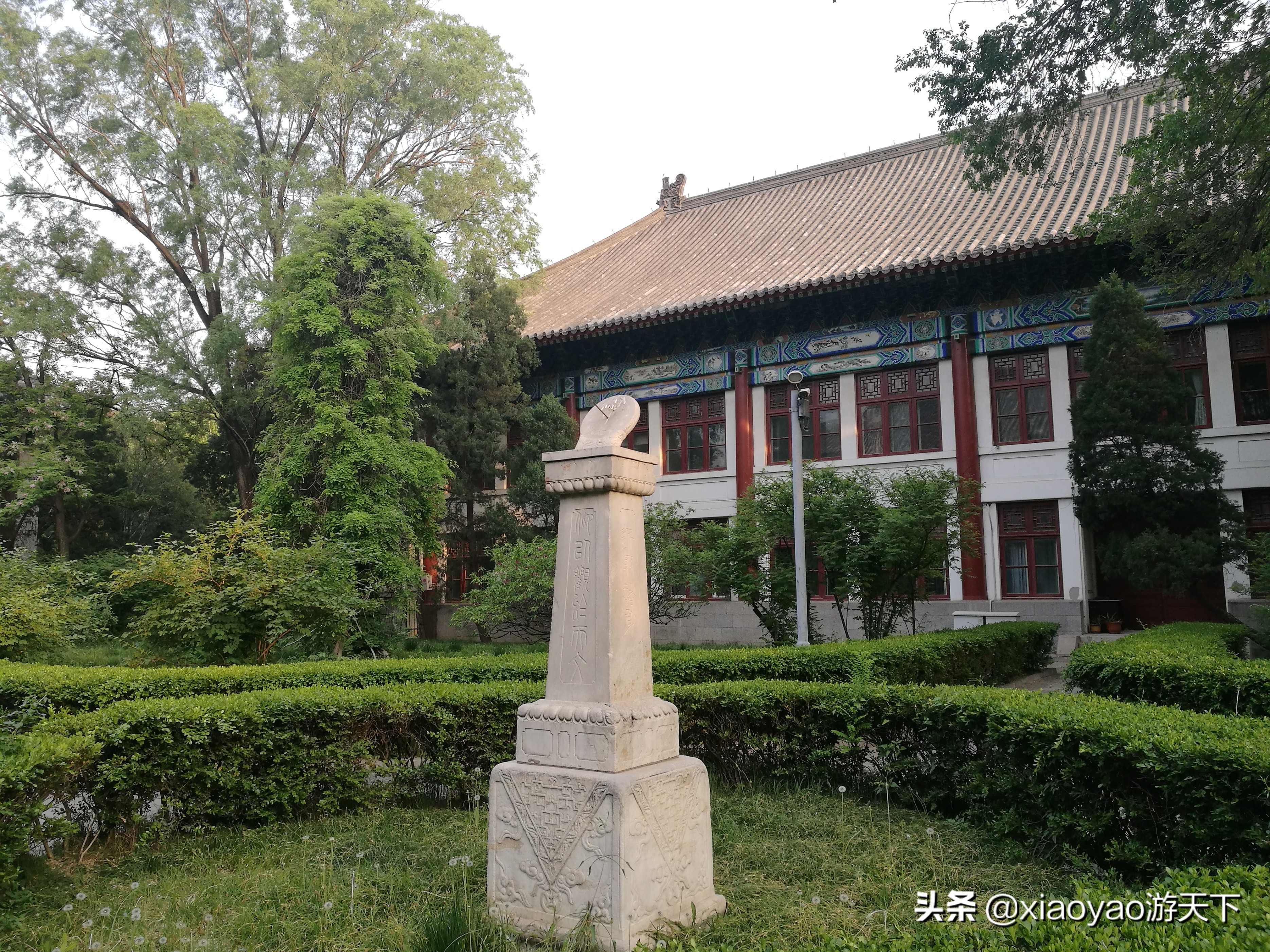 未名湖畔的博雅塔，北京大学最美的风景