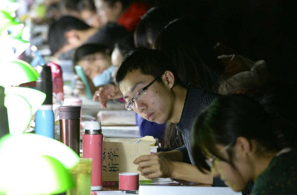 教育部将进行“高校改革”，大学生压力增大，多数家长表示赞同