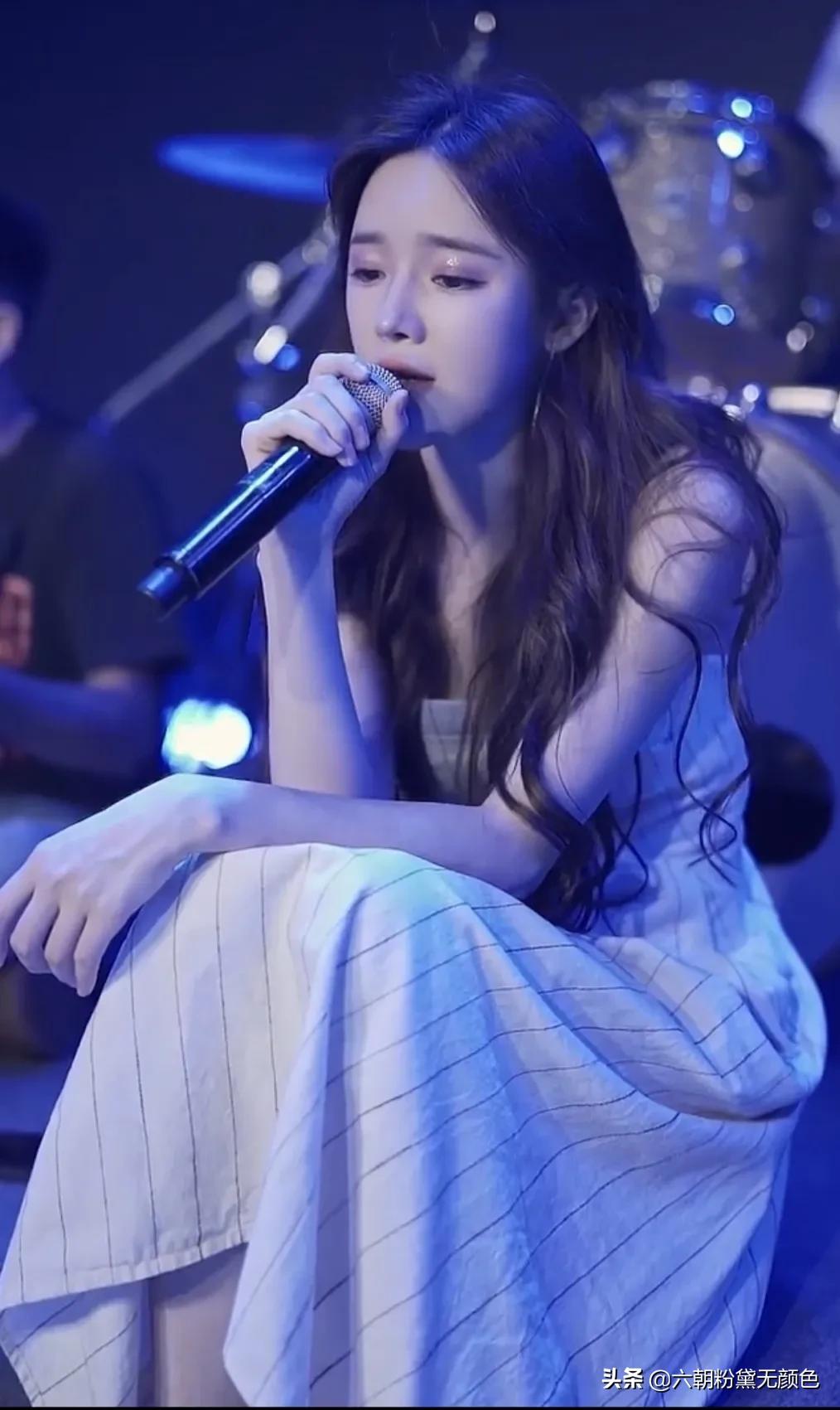 网红歌手 戴羽彤