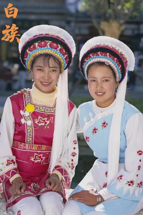 中国民族服装(民族风格服装)-图47