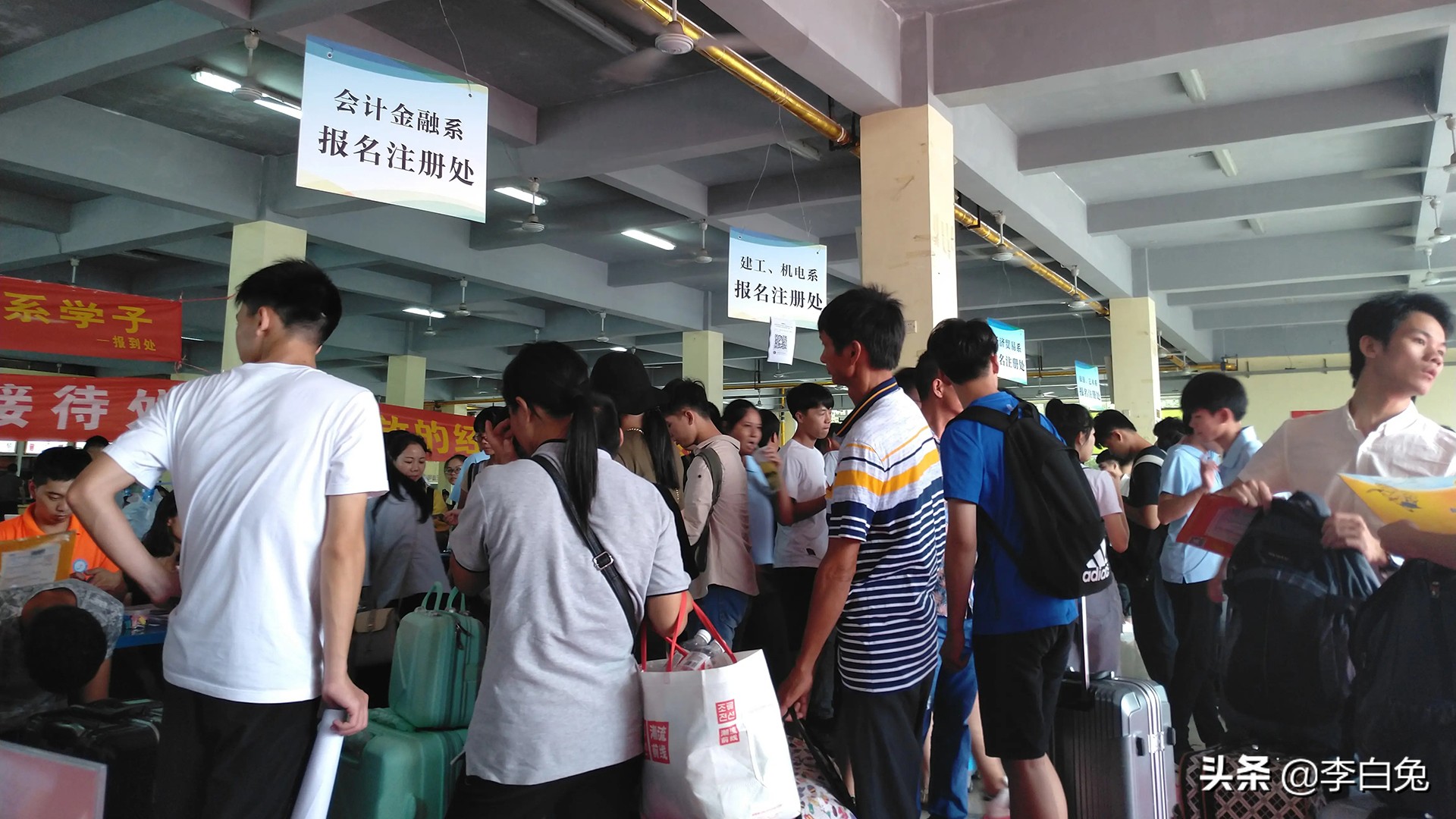 11年小伙被武汉大学“录取”，上学4年后蒙了，学校：没录取你啊