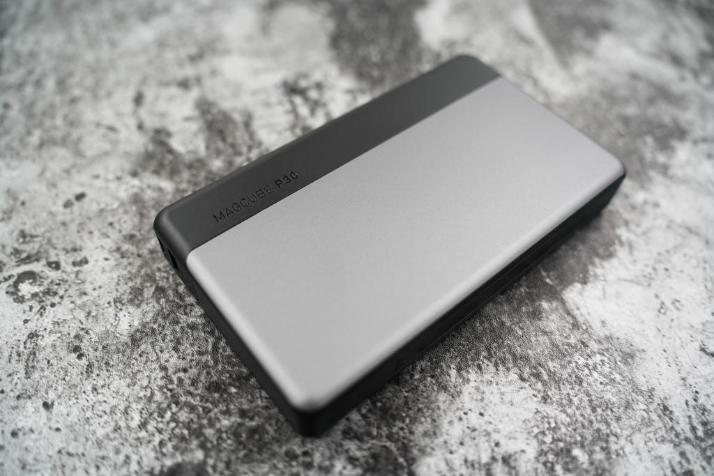 2小时充满？！Aohi 3万毫安时双向100W PD充电宝实测体验