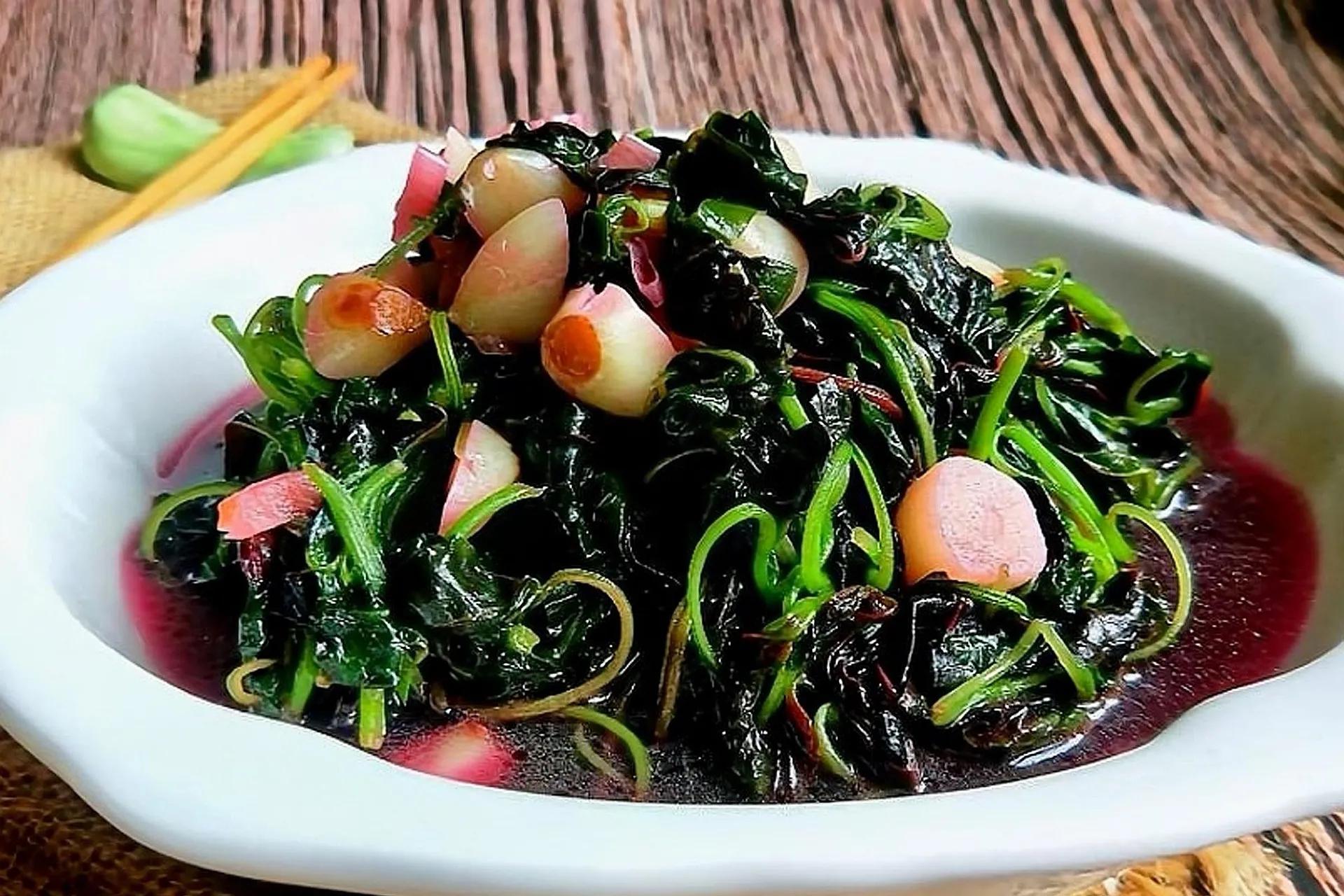 喜欢农村野菜的朋友注意，6到7月正该吃这种野菜，有吃鸡蛋的感觉