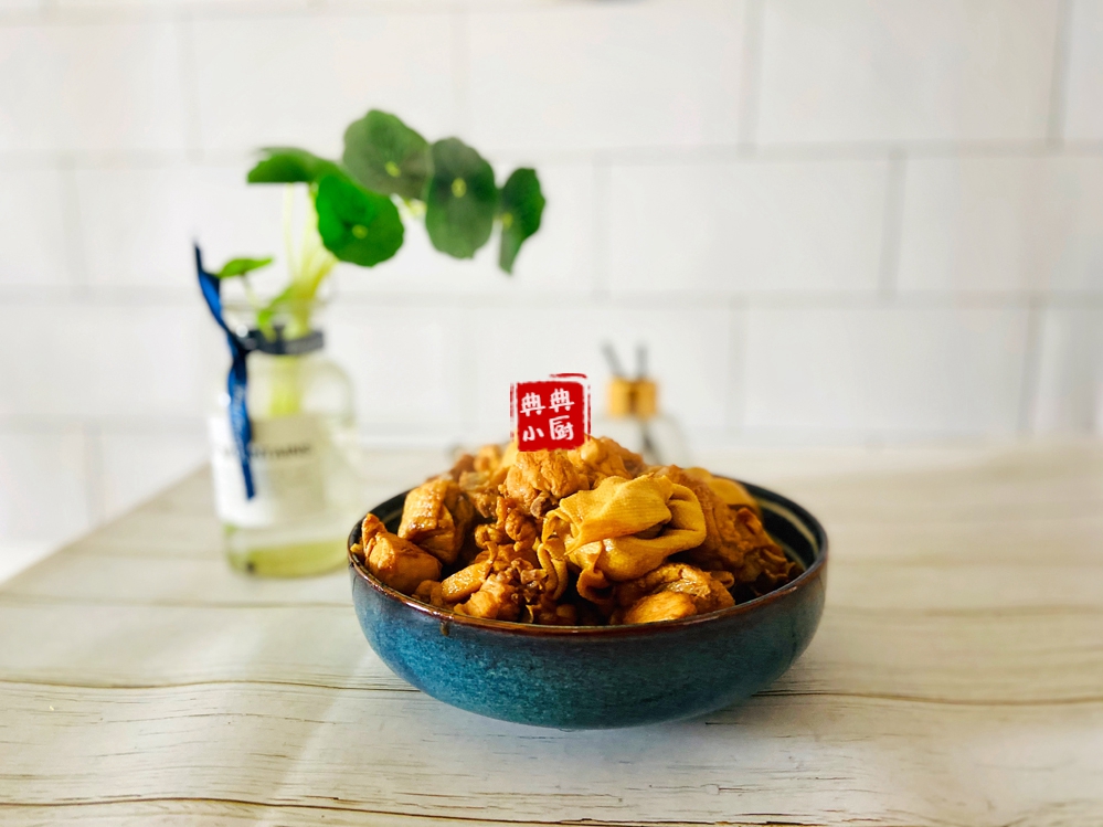 巨简单的家常红烧鸡肉(红烧熟鸡肉的简单做法)