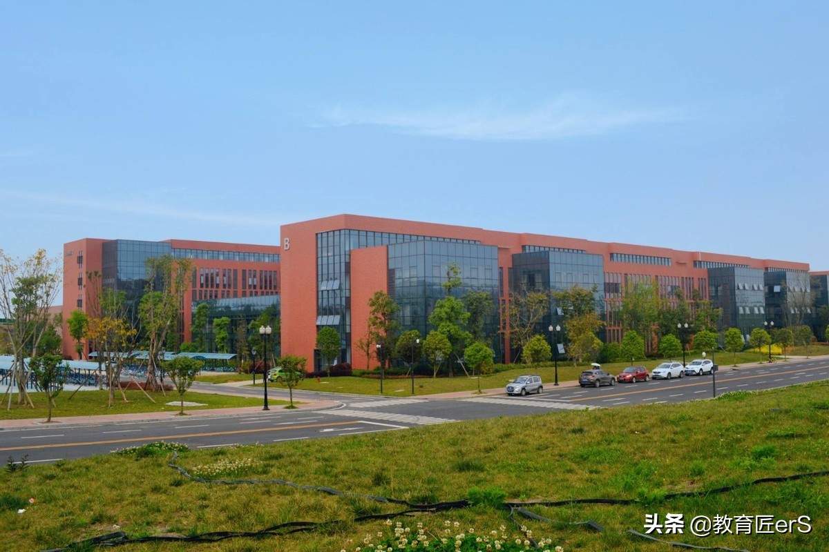 「考点测评」四川成都再添雅思机考考点，落户成都大学