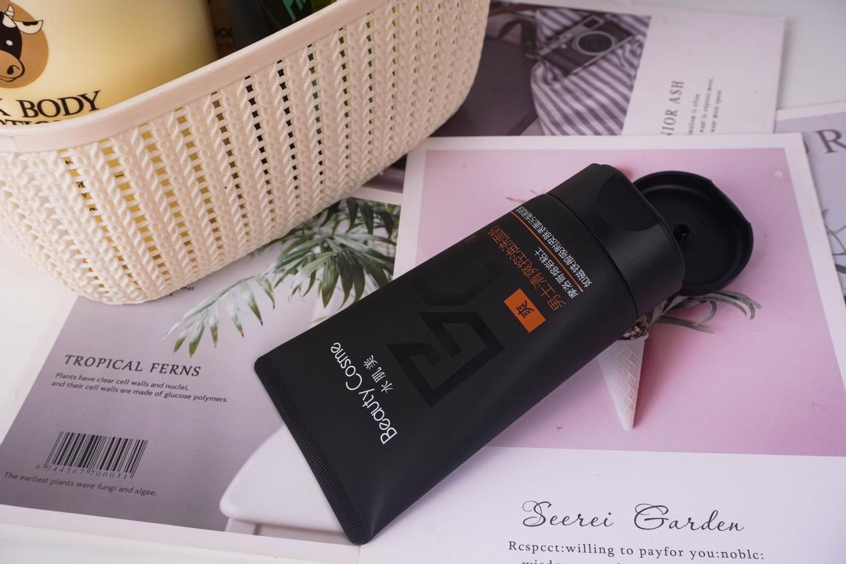 男士洗面奶就选它：洗掉油腻，堪称清洁“白月光”