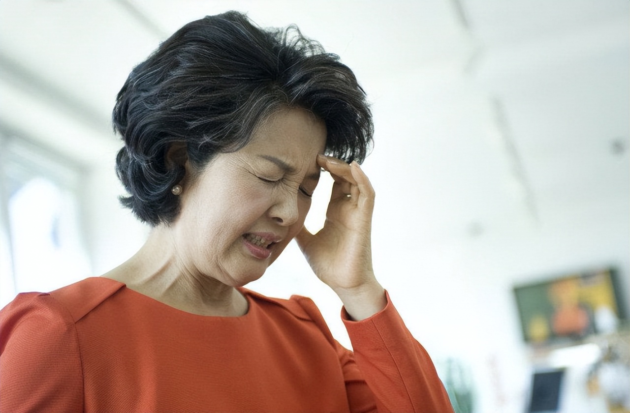 形容头晕的搞笑说说 头晕脑胀的朋友圈说说_qq说说网