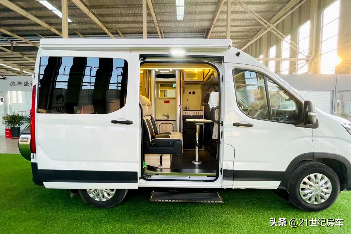 底盘不同，驾驶感和舒适感有多大？详解七狼2款4座2.0T多用途房车
