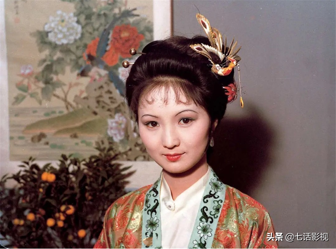 从《红楼梦》看古装剧妆发演变，这些年，哪些东西在慢慢消失？