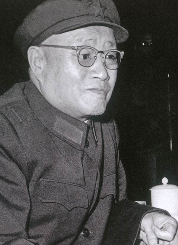 青史著功勋，千秋载辉煌：1955年大授衔，我国是如何确定军衔等级