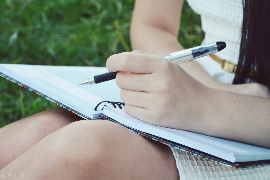 新手写作能力差如何提升？分享4个实用的写作技巧