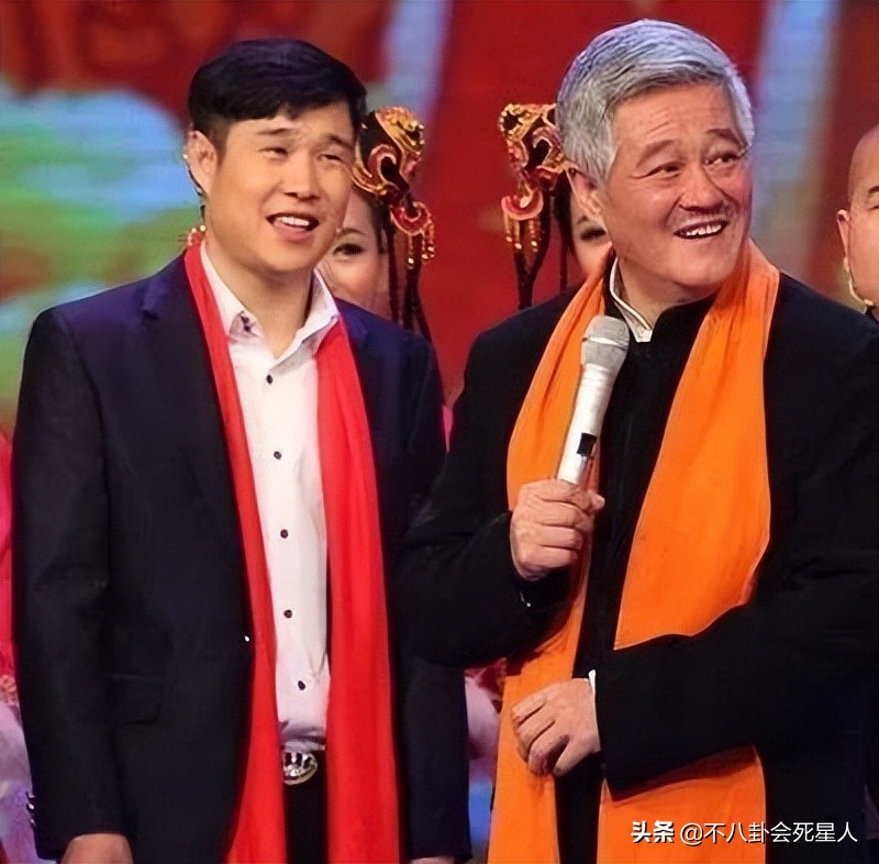 8位红极一时的草根明星现状，摆摊卖菜，住桥洞，红了11年