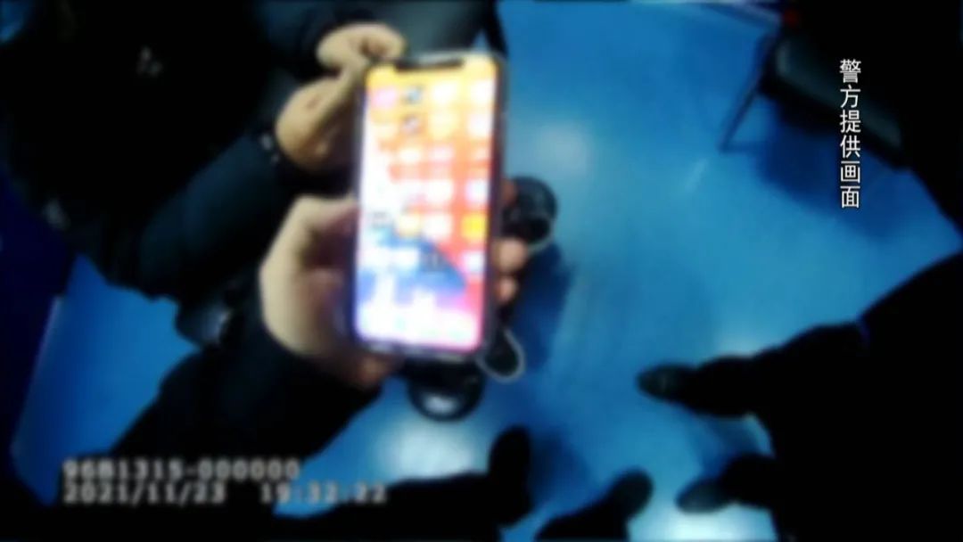 自学技术“翻墙”浏览境外色情网站，这种行为违法吗？