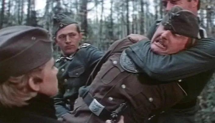 世界电影（0113）苏联电影《匪巢探秘》（1983）剧照欣赏