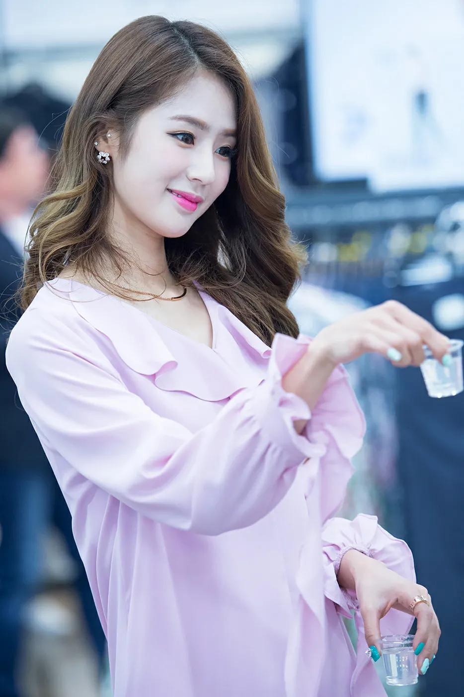 乐天拉拉队长朴基良高清图片：粉丝签名会（第2期）