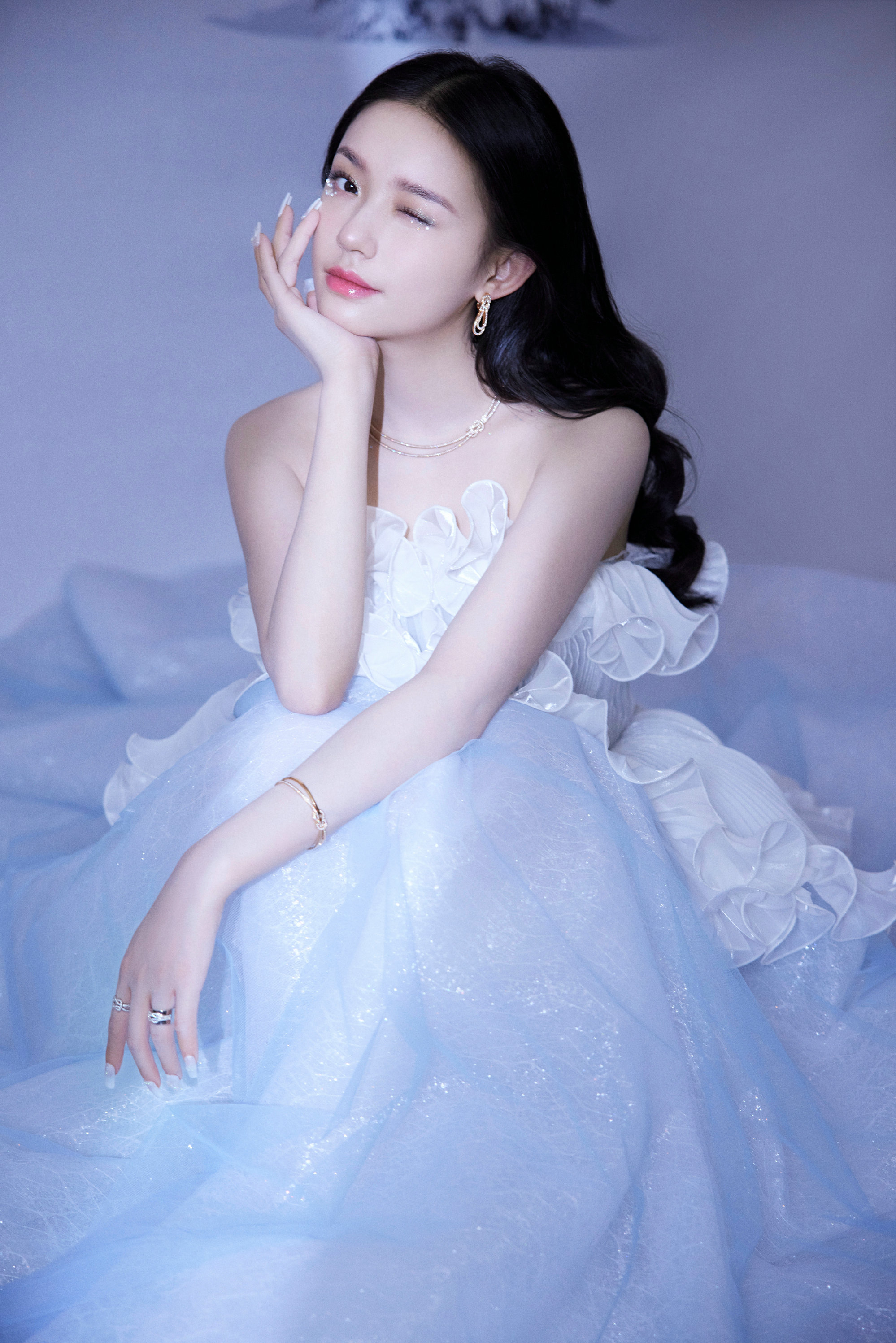 林允高清壁纸，还记得那条美人鱼吗