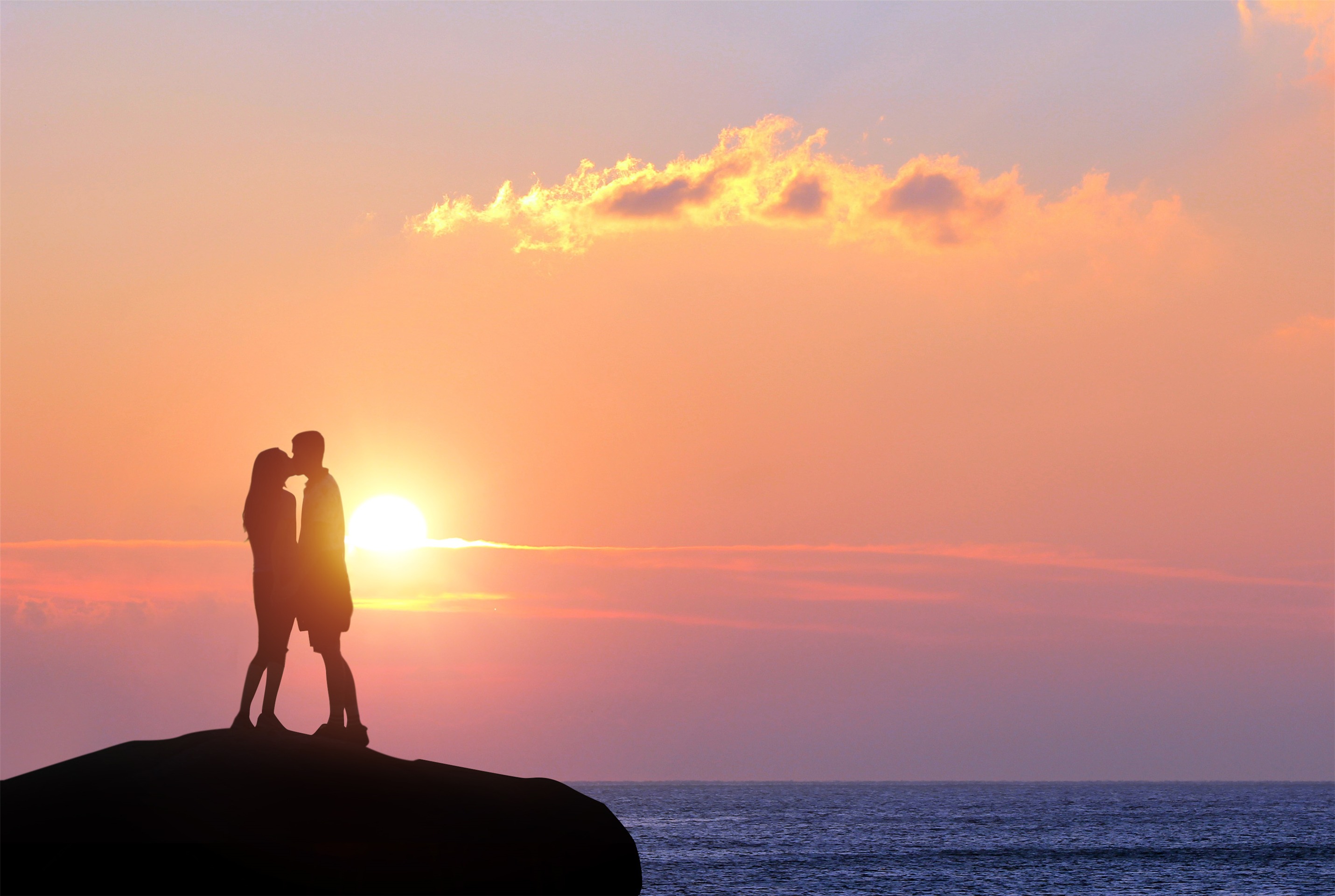 想知道男人的人品吗？对照这3个细节，观察一下就明白了