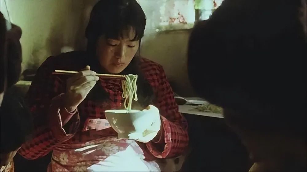 给“农村女人演得最好的8位演员”排个名，闫妮第7，巩俐仅第3