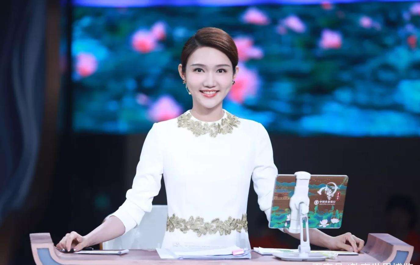 至今未婚的8位央视主持人，最大的61岁最小的33岁，个个才华横溢