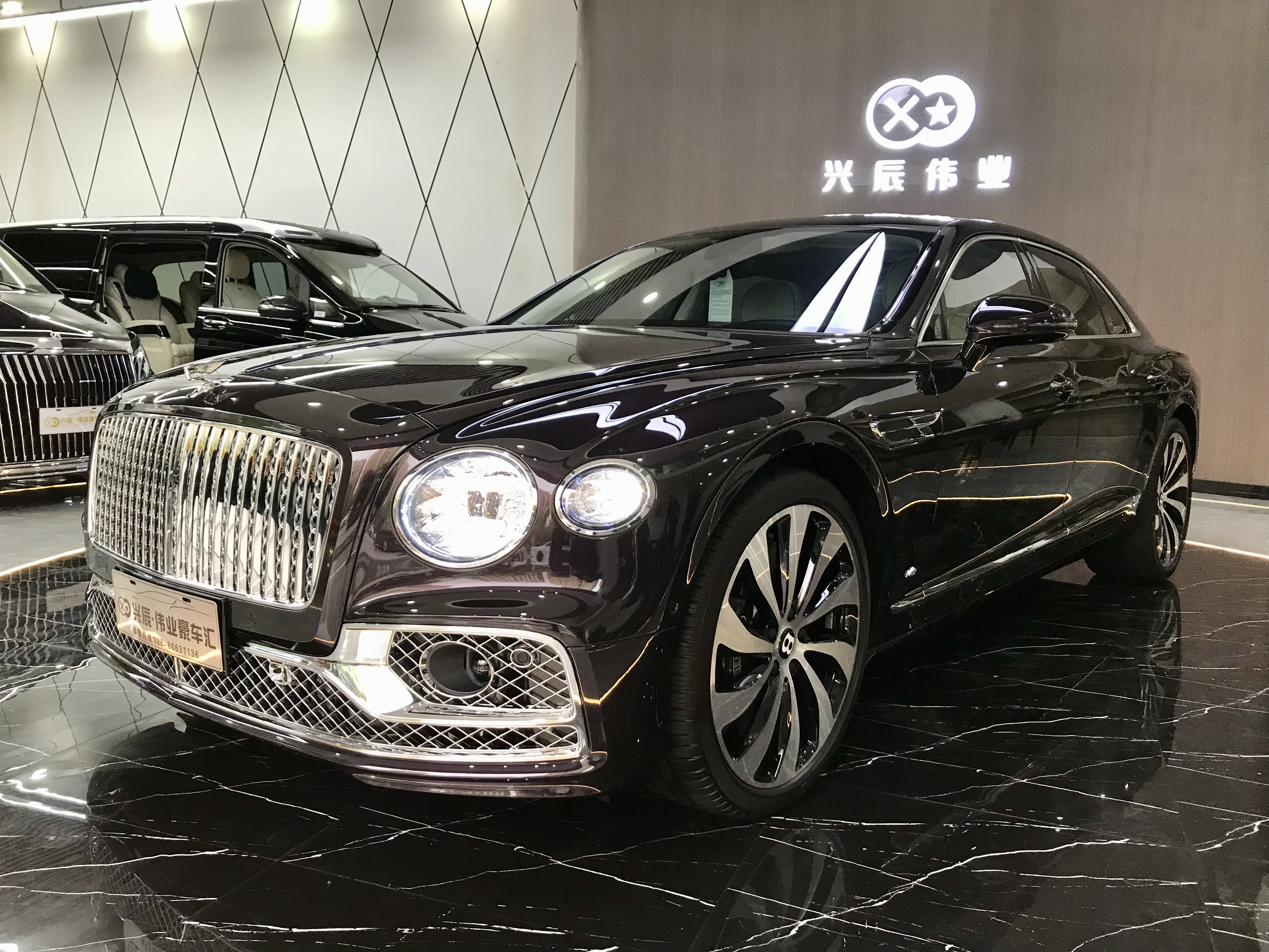 时尚商务跑车宾利飞驰绚烂的紫色美不优惠中