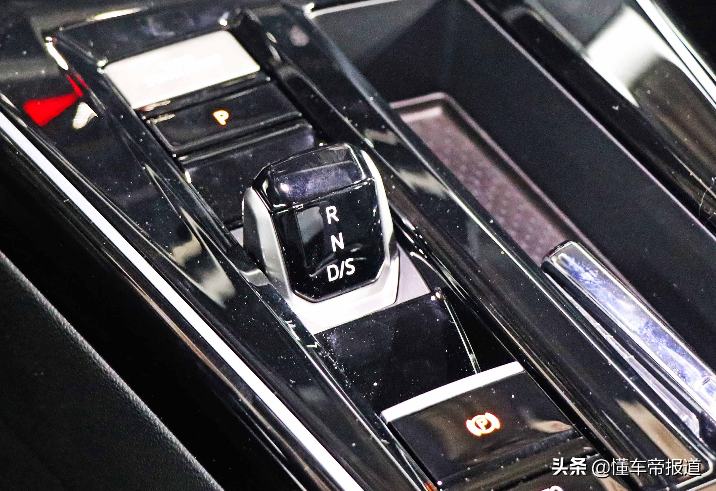 新车 | 缩小版CC实锤！大众新凌渡L正式发布，无框车门+掀背尾门