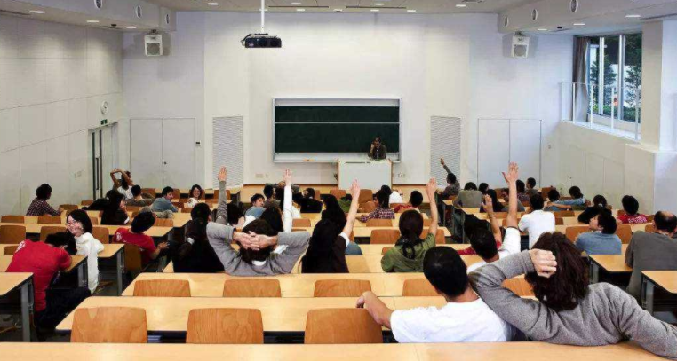 普通二本生考研值不值？找工作第一学历被歧视？过来人给出经验