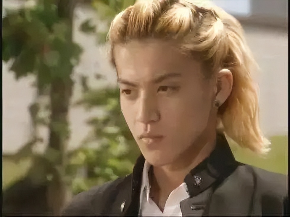 日本男神小栗旬塌房?盘点每一版花泽类,你pick哪一款?