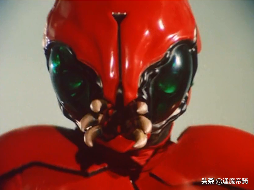 《超新星閃光人》戰力明顯不均衡，主角團靠科技，反派只能靠變異