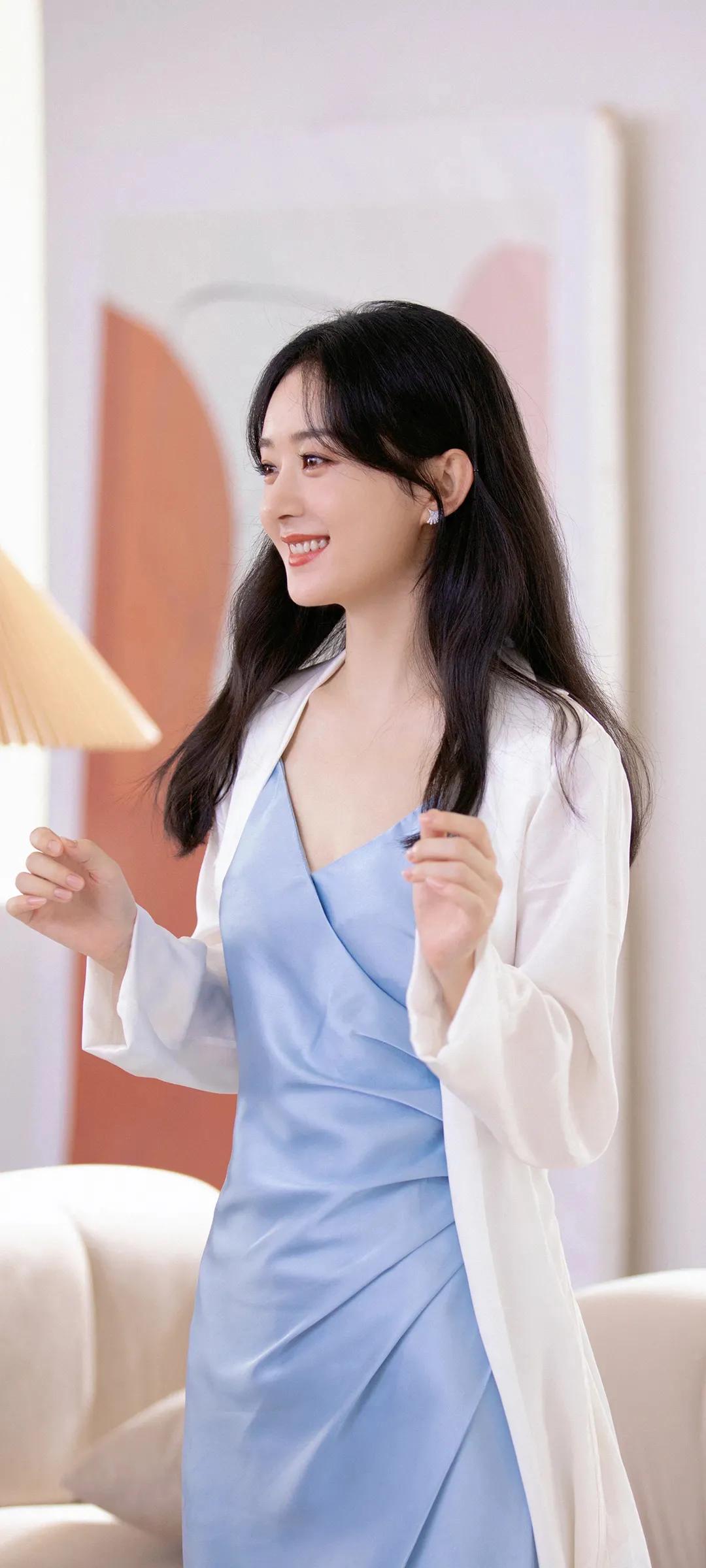 明星赵丽颖系列壁纸｜你所看到的惊艳，都曾被平庸所历练