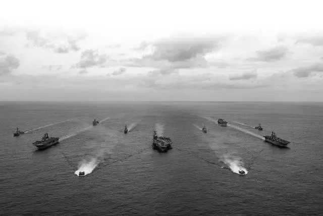 ̨��һ���������⣬��ž���Ҫ�ѱ���Ͷ�䵽̨���Զ�������