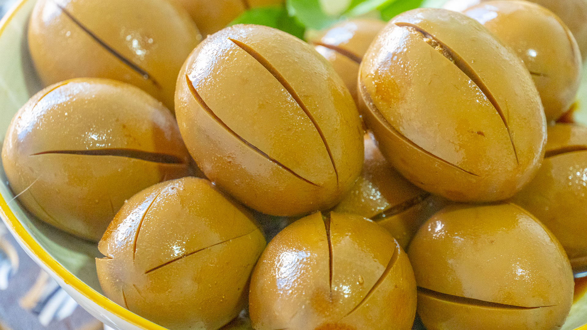 比乡巴佬还好吃的卤蛋，做法简单，口感Q弹，卤香浓郁，吃不腻