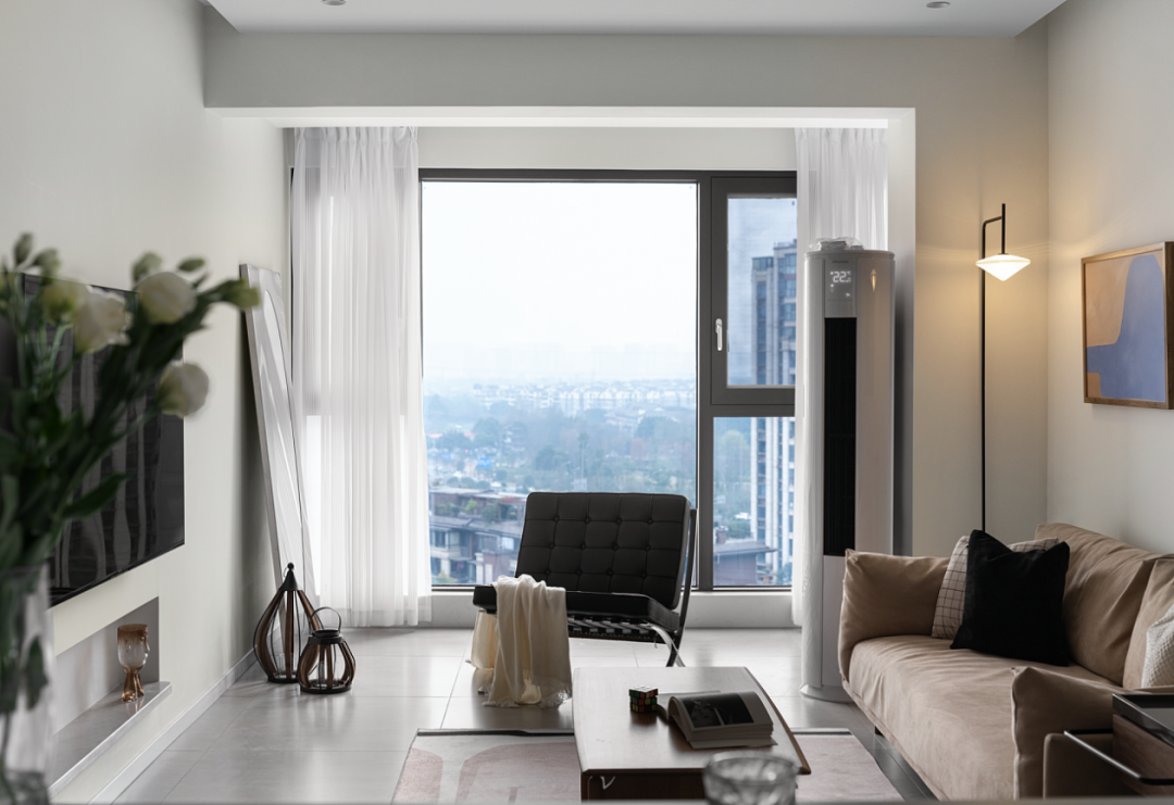 88m²办公区+生活区：他家诗意极简风，让小夫妻安排的明明白白