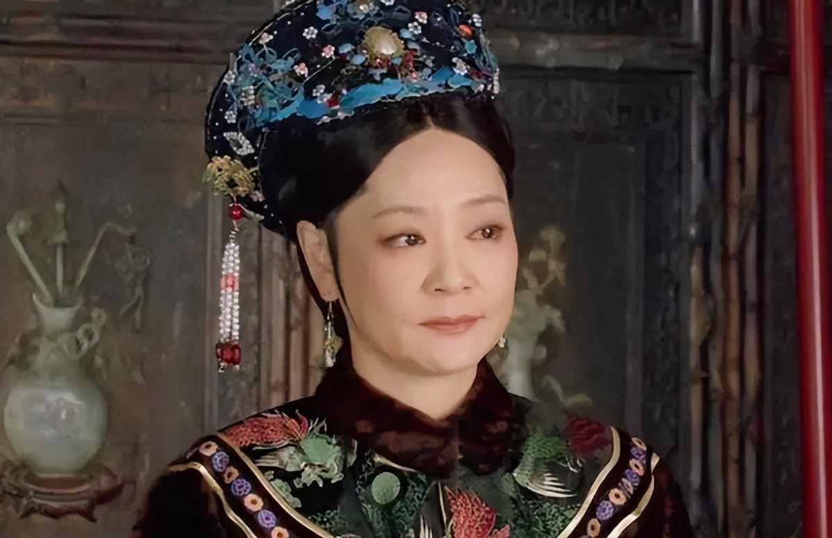 甄嬛传：终于明白，为啥沈眉庄温实初风雨夜晚，太后明知却没去管