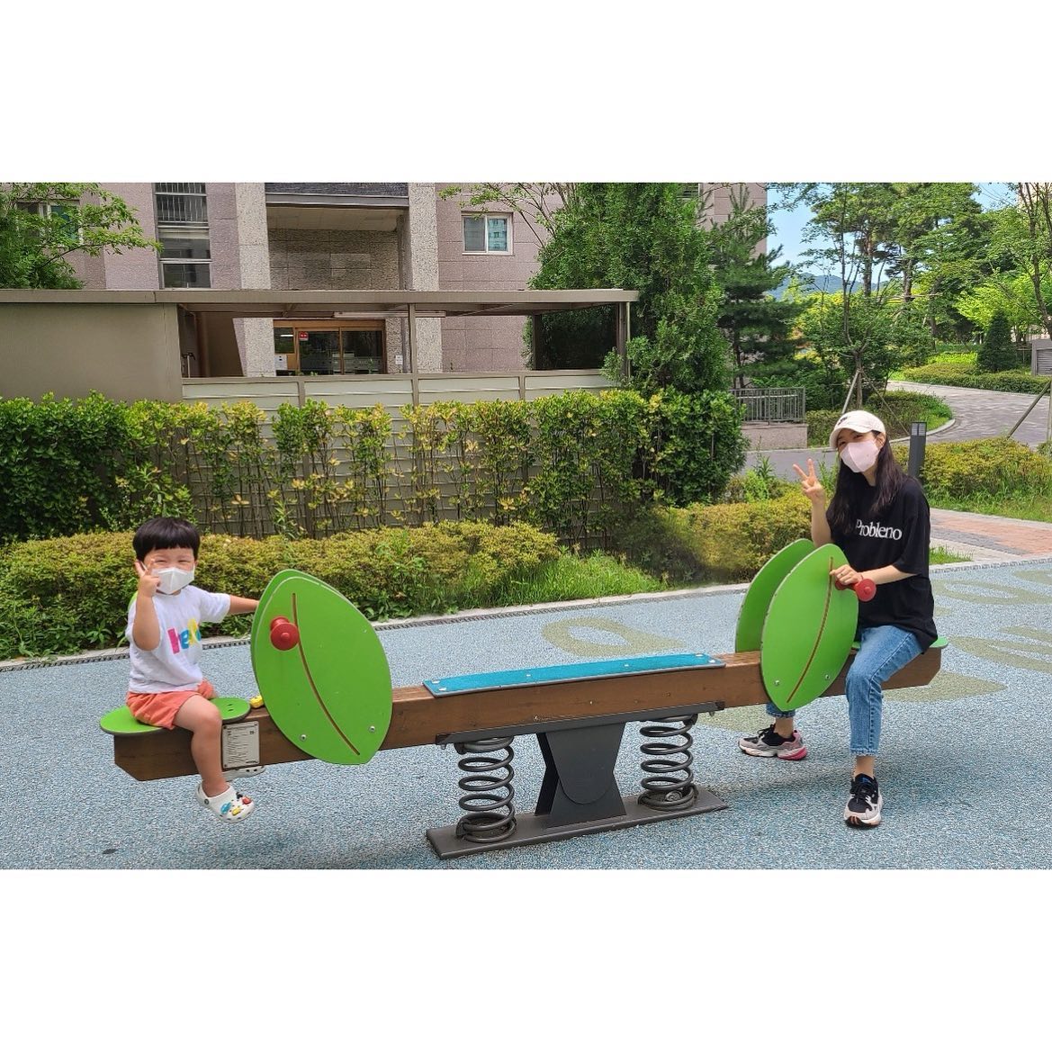 朴宝英真的很喜欢小朋友，这对话也太可爱了，让我们为她新剧加油