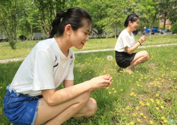 禁止男女肢体接触？陕西一高校新校规火了，学生吐槽想谈恋爱太难