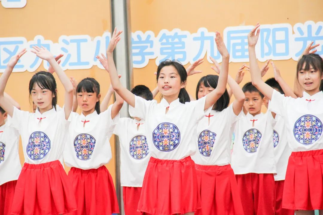 同一个地球 同一片蓝天｜成都市双流区九江小学举行环保主题升旗