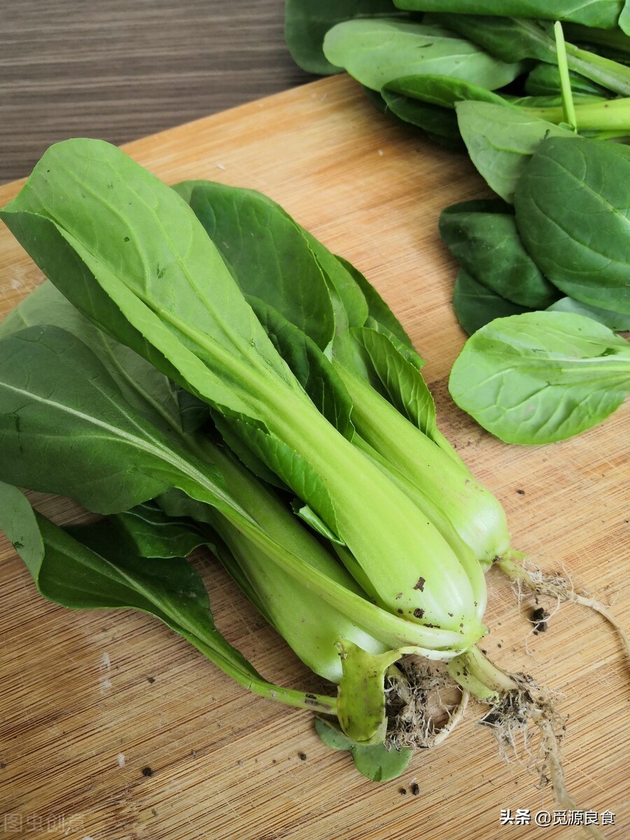 去饭店吃饭时，这6道菜“最脏”，不清洗直接下锅，很多人却爱吃