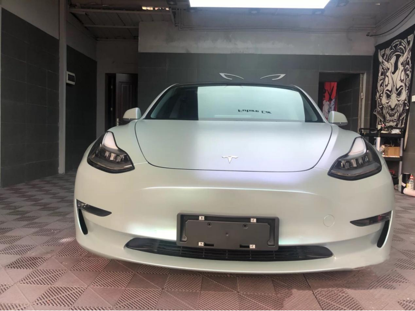 特斯拉Model 3改色哑面钻石灰魅蓝，堪称绝绝子
