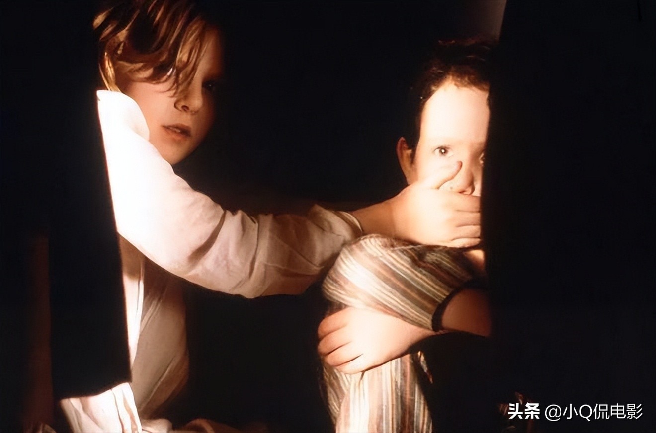 恐怖又烧脑的十部电影，设定很有意思，你敢一口气看完几部？