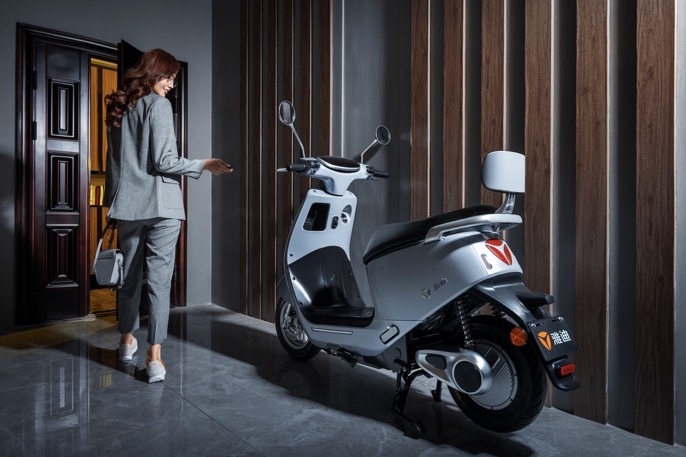 推荐的车型包括:新国标电动自行车,轻便电摩,电摩,由于各地对轻便电摩