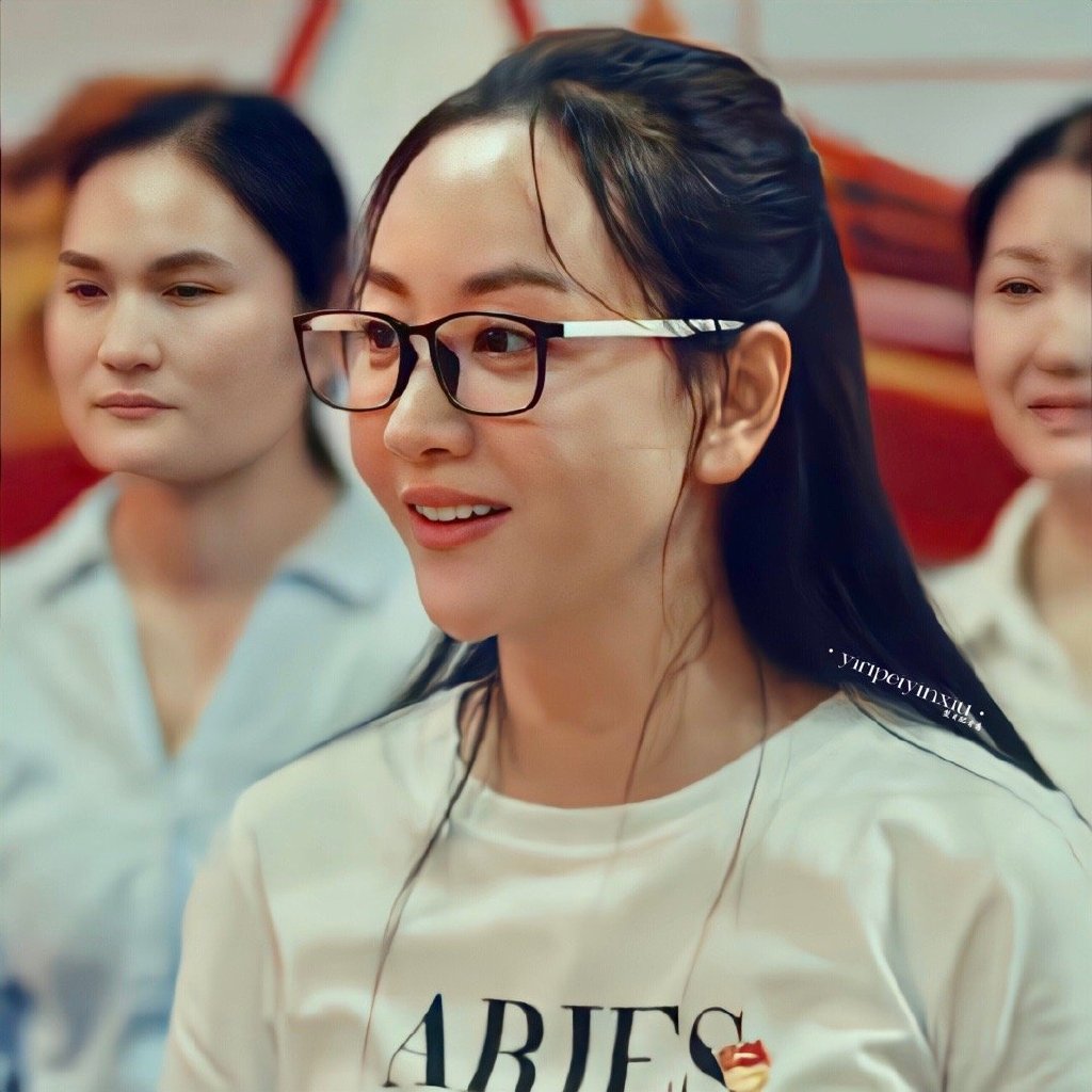 40岁还能演学生的女星，我只服这3位，不用装嫩，就是这么显年轻