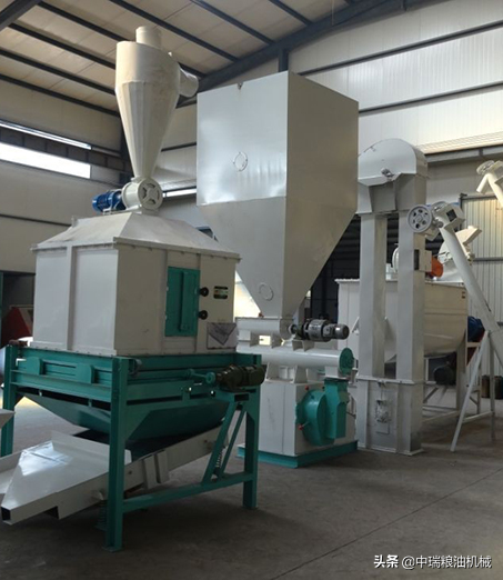 颗粒机价格生产牛羊饲料颗粒机器