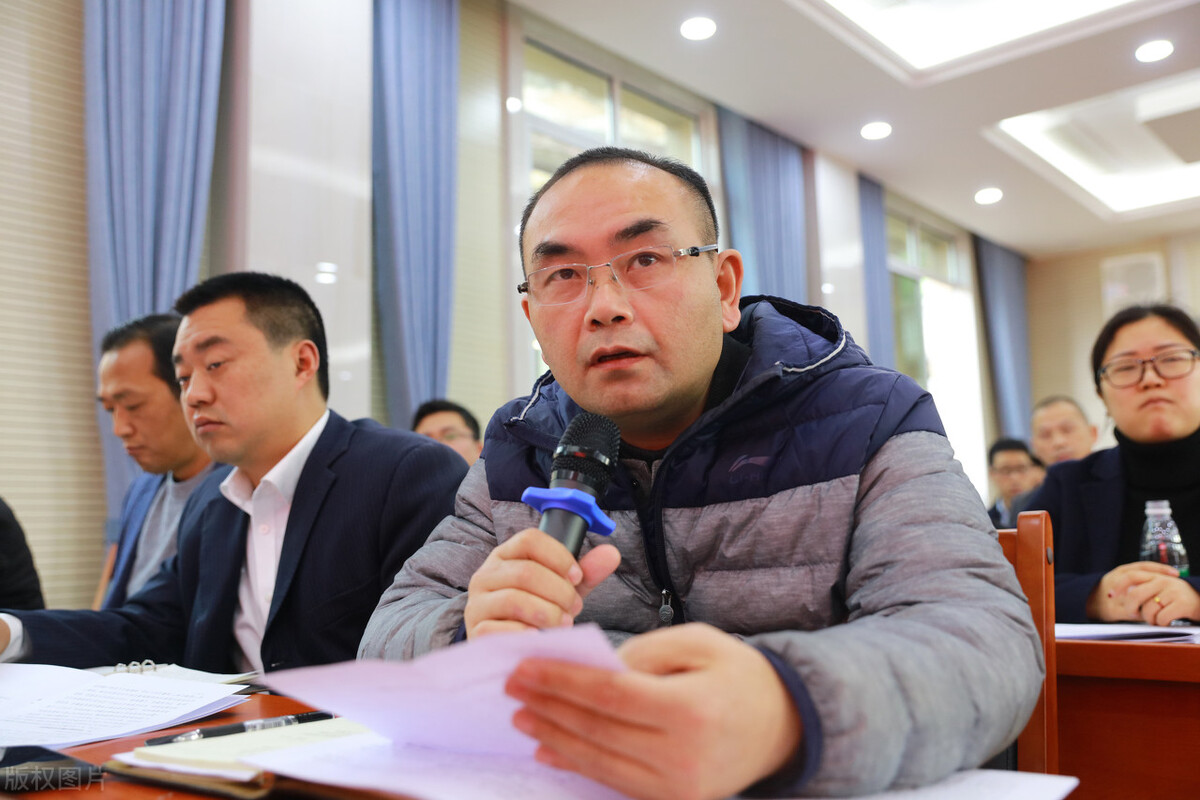 这样的个人年终总结，同事们都点头说好，他们说的是真心话吗？