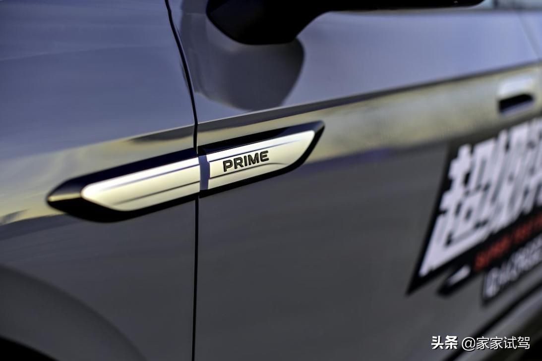 触电内卷必须挑三捡四？一汽-大众ID.4 CROZZ趣味挑战Model 3