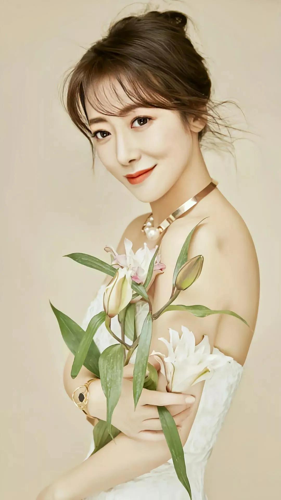 陈紫函：气质独特，优雅大方，温婉美丽