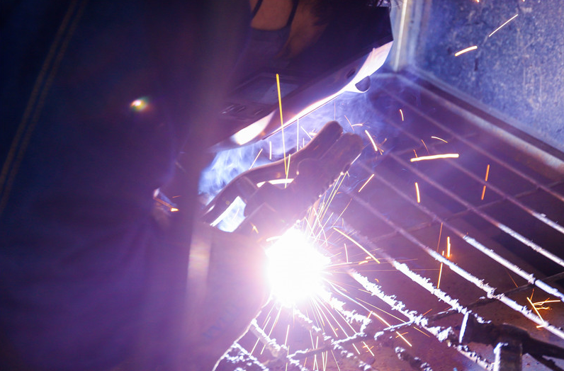 初中生学这些专业，毕业后月薪能过万，和你想象的不一样