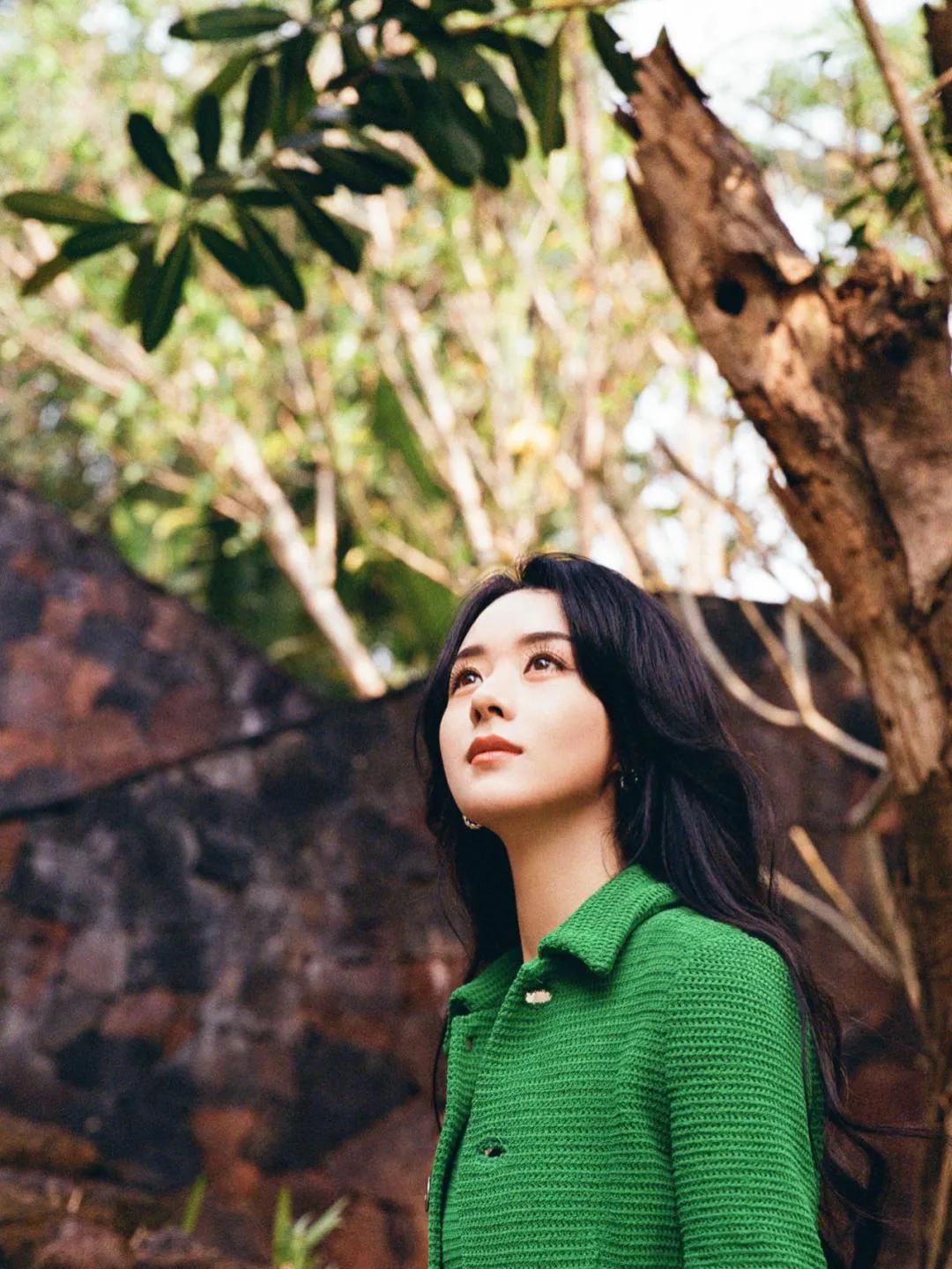 绿色系的赵丽颖