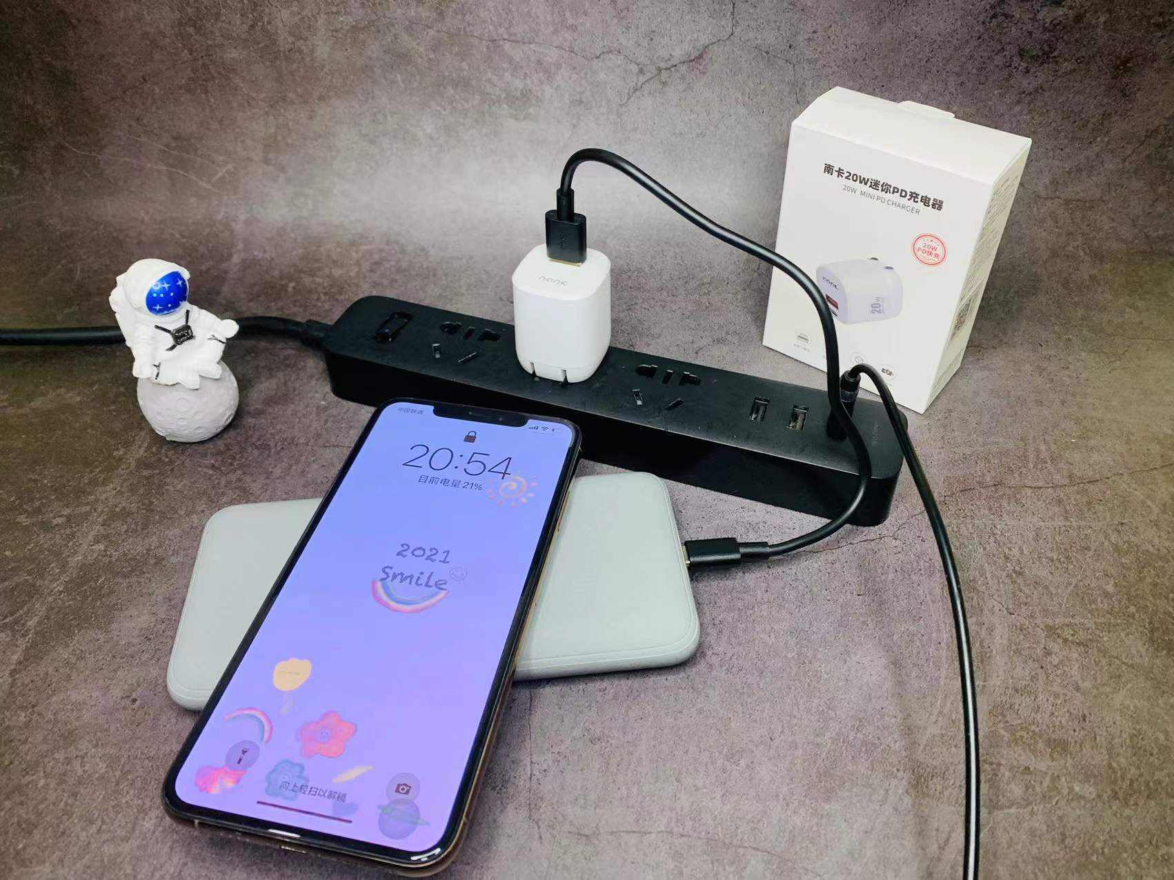 真正的无线快充—南卡 POWER3 无线快充充电宝体验